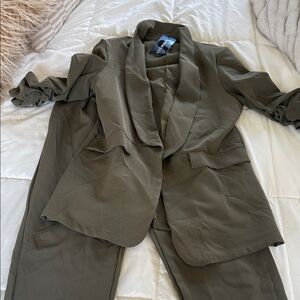 SHEIN Olive Green Apparel